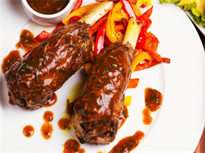 Spicy Lamb Shanks with Green Tea Rubs