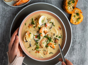 Creamy Mushroom Soup with Tea Rubs
