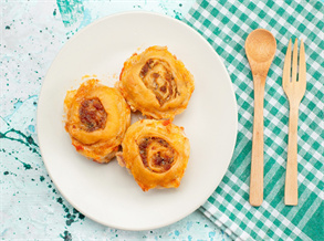 Puff pastry ham roll