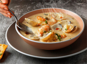 Creamy Seafood Chowder with Tea Rubs Recipe