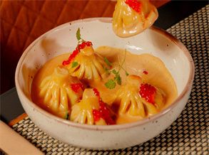Crab roe dumplings