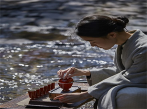 Savoring the Essence of Junshan Yinzhen Soup: A Journey Through Color, Aroma, and Flavor