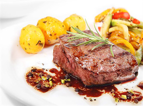Rib-eye steak with vegetables