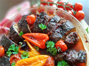 Red Pepper and Minced Pork with Eggplant Recipe