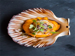 Baked Scallops with Spicy Pollack Roe (Mentaiko) and Barbecued Black Tea Seasonings