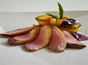 French-Style Cherry Compote Roasted Duck Breast with Barbecued Black Tea Seasonings