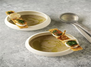 Mushroom Tartare Vegetable Soup with Barbecued Black Tea Seasonings
