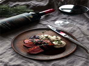 Duck Breast with Red Wine Mushroom Sauce and Barbecued Black Tea Seasonings