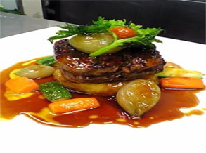 Grilled Steak with Onion and Barbecued Black Tea Seasonings
