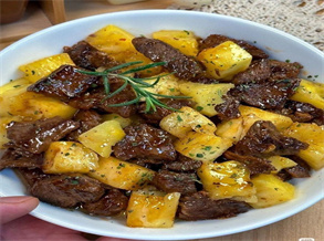 Sweet & Sour Pineapple Beef