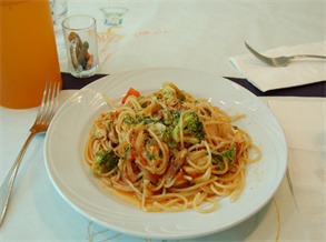 Vegetable Spaghetti with Tomato Sauce