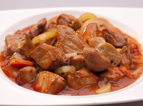 Tomato Stewed Pork with Vegetables