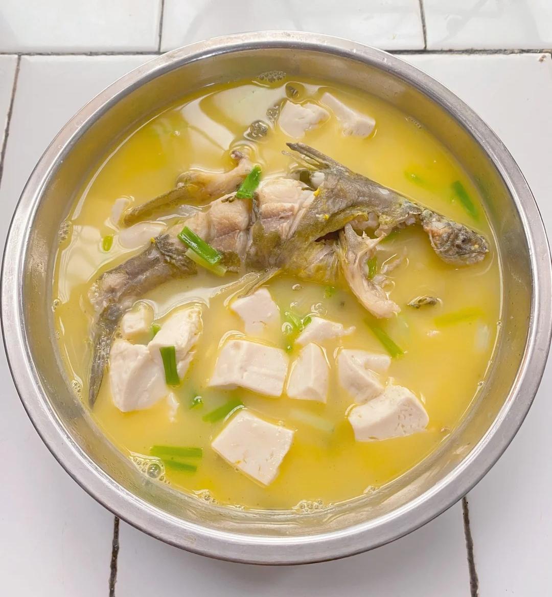 Yellow duck stewed with tofu