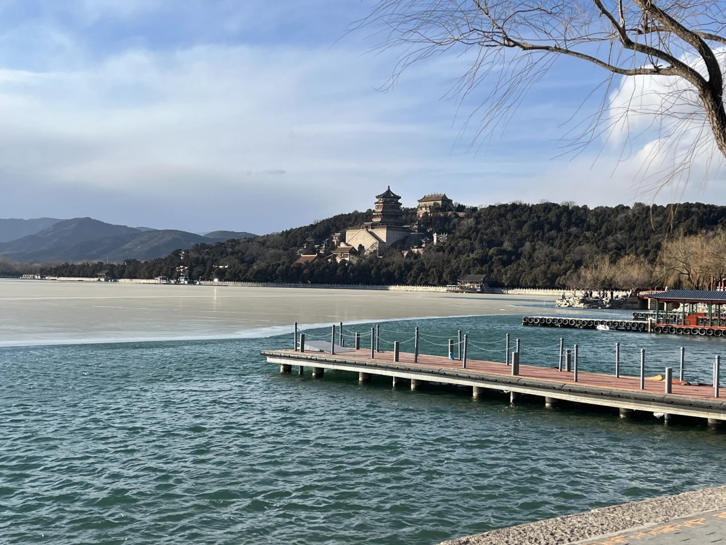 Kunming Lake