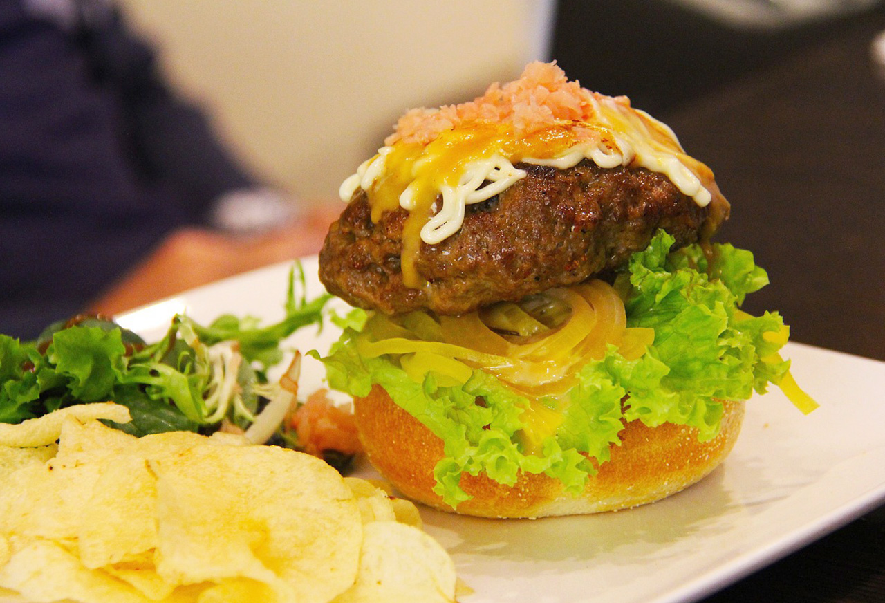 Cheeseburger with Tea Rubs