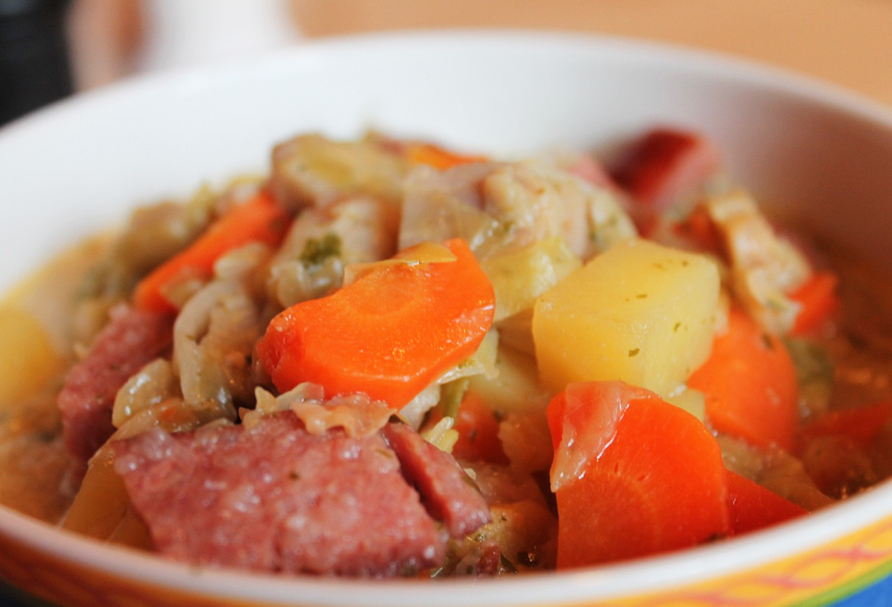 Beef and Potato Stew with Tea Rubs