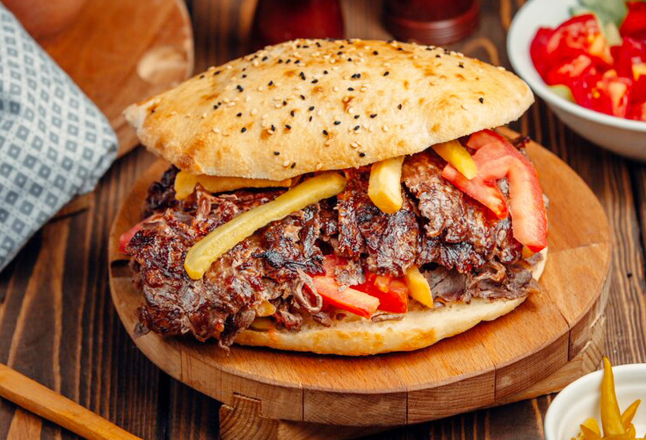 Beef Burger with Black Tea BBQ Seasoning Recipe